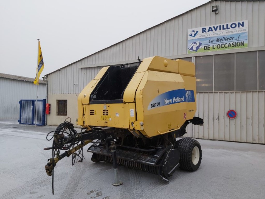 Rundballenpresse типа New Holland BR750, Gebrauchtmaschine в VERT TOULON (Фотография 1)