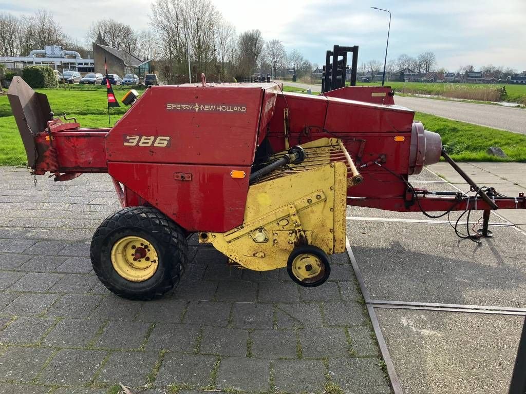 Rundballenpresse a típus New Holland Hayliner 386, Gebrauchtmaschine ekkor: Easterein (Kép 4)