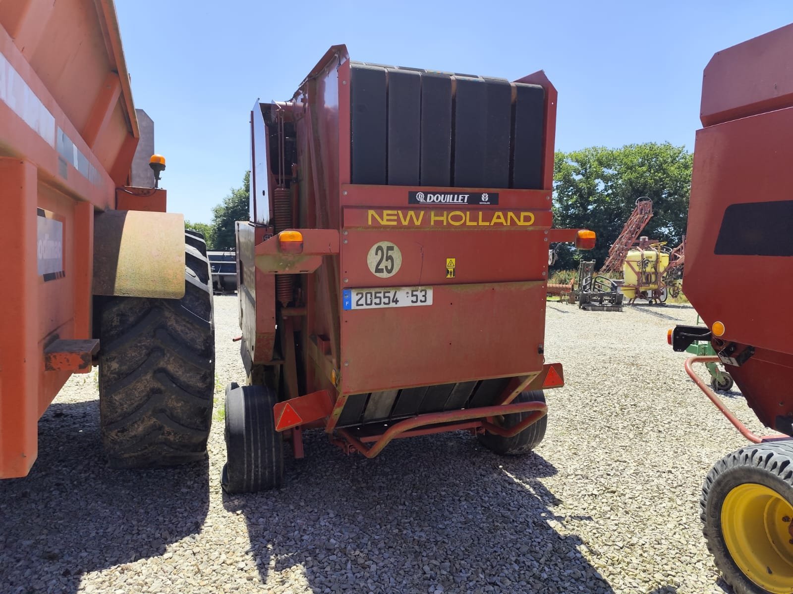 Rundballenpresse vrste New Holland Presse à balles rondes 658 New Holland, Gebrauchtmaschine v Le Horps (Slika 3)