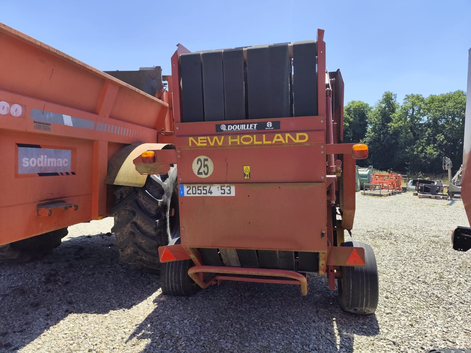 Rundballenpresse des Typs New Holland Presse à balles rondes 658 New Holland, Gebrauchtmaschine in Le Horps (Bild 3)