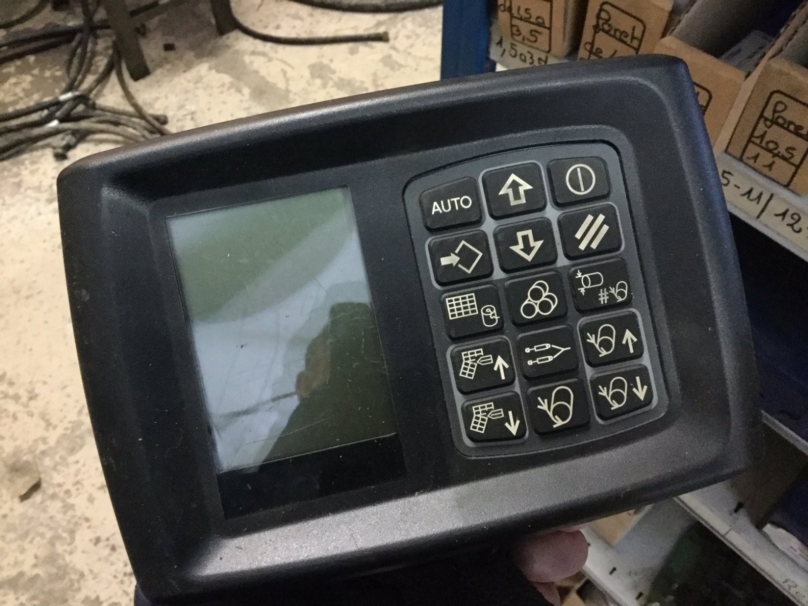 Rundballenpresse des Typs New Holland Presse à balles rondes ROLL BELT 180 New Holland, Gebrauchtmaschine in LA SOUTERRAINE (Bild 10)