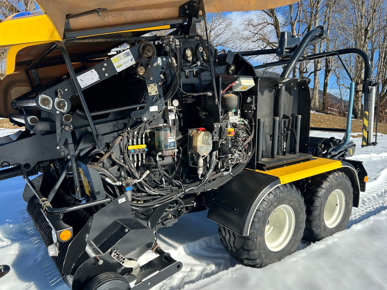 Rundballenpresse типа New Holland RB 135 Ultra Combi, Gebrauchtmaschine в Inzell (Фотография 11)