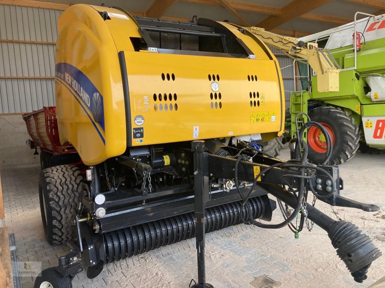 Rundballenpresse des Typs New Holland RB 180 C, Gebrauchtmaschine in Neuhof - Dorfborn (Bild 2)