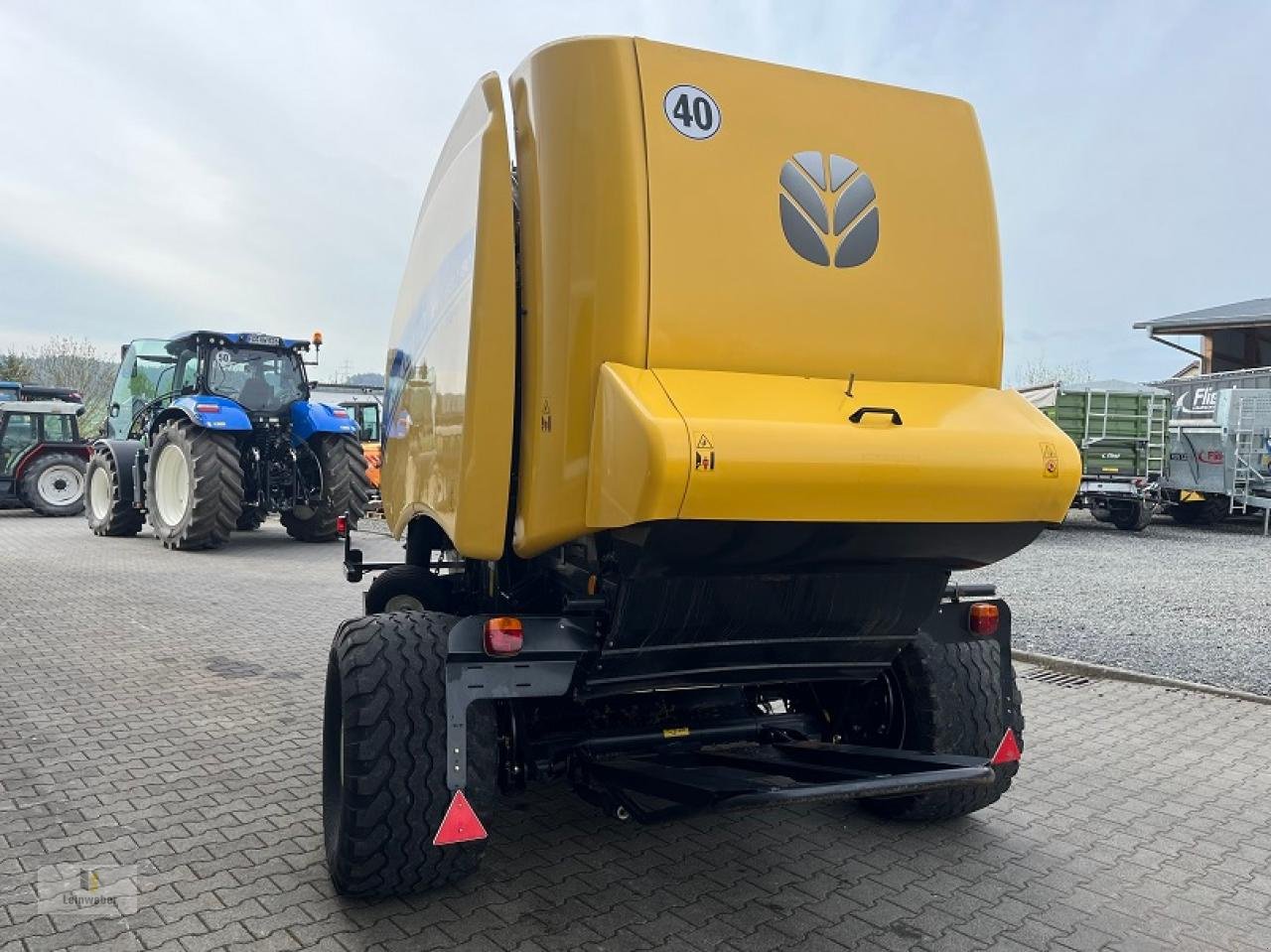 Rundballenpresse tip New Holland RB 180 C, Gebrauchtmaschine in Neuhof - Dorfborn (Poză 4)