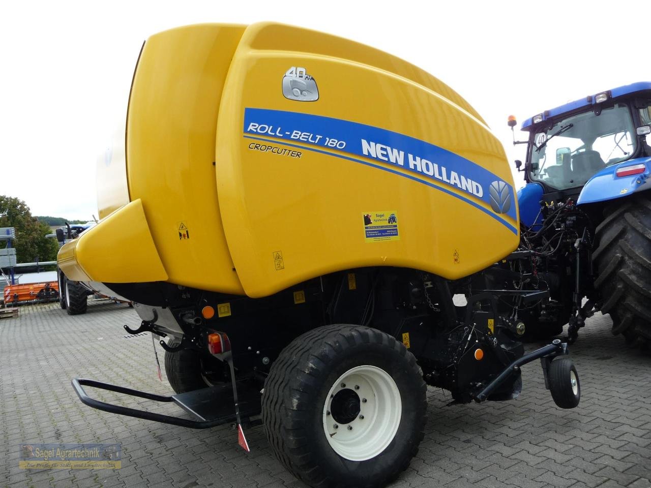 Rundballenpresse типа New Holland RB 180 CropCutter, Gebrauchtmaschine в Rhaunen (Фотография 2)