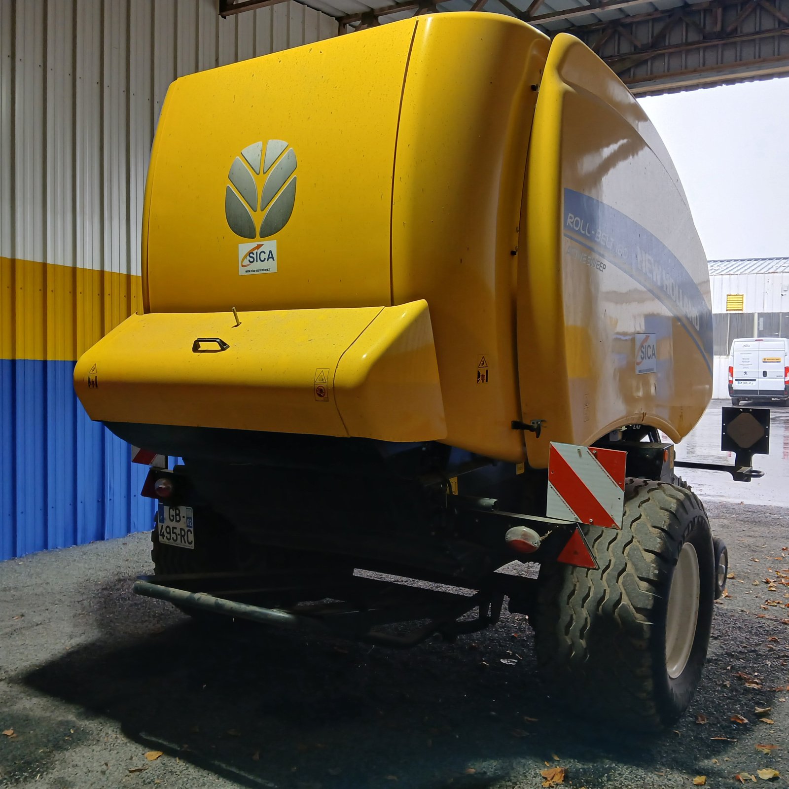 Rundballenpresse del tipo New Holland RB 180, Gebrauchtmaschine In HERLIN LE SEC (Immagine 3)