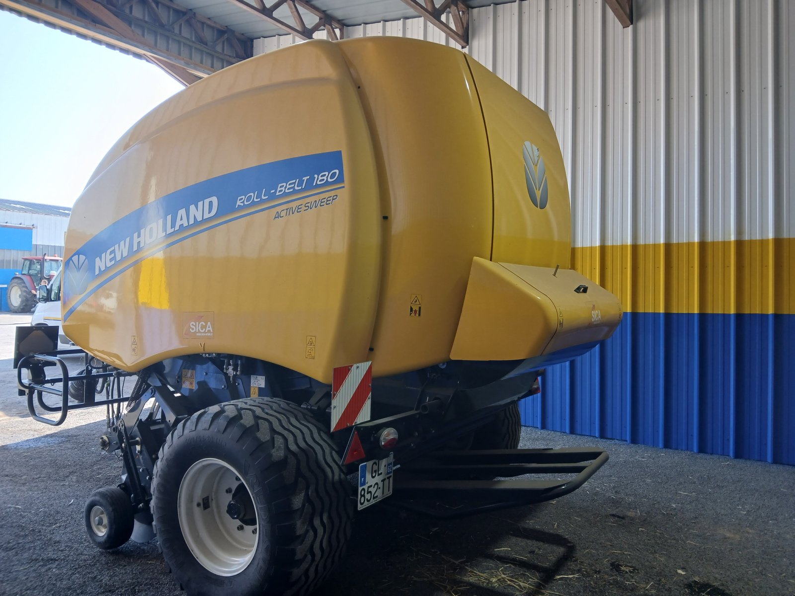 Rundballenpresse des Typs New Holland RB 180, Gebrauchtmaschine in HERLIN LE SEC (Bild 4)