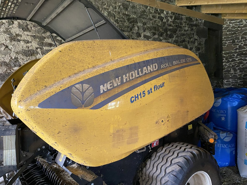 Rundballenpresse типа New Holland Roll Baler 125 CONTACTER 06 81 92 65 05, Gebrauchtmaschine в SAINT FLOUR (Фотография 3)