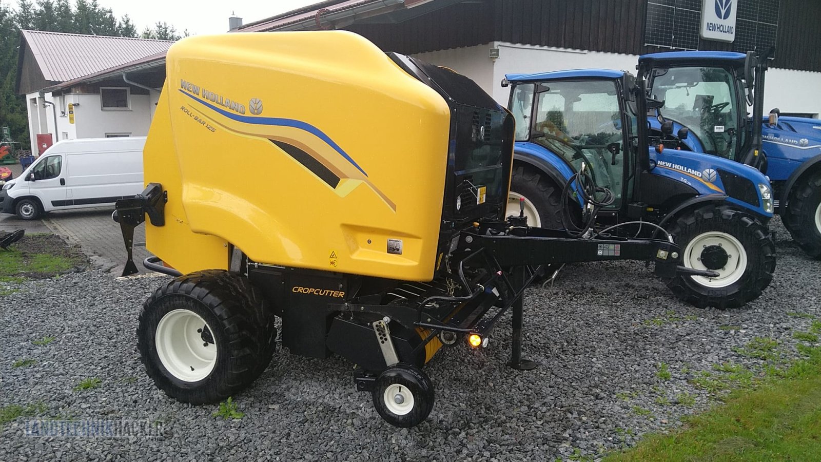 Rundballenpresse des Typs New Holland Roll Baler 125, Neumaschine in Gotteszell (Bild 1)