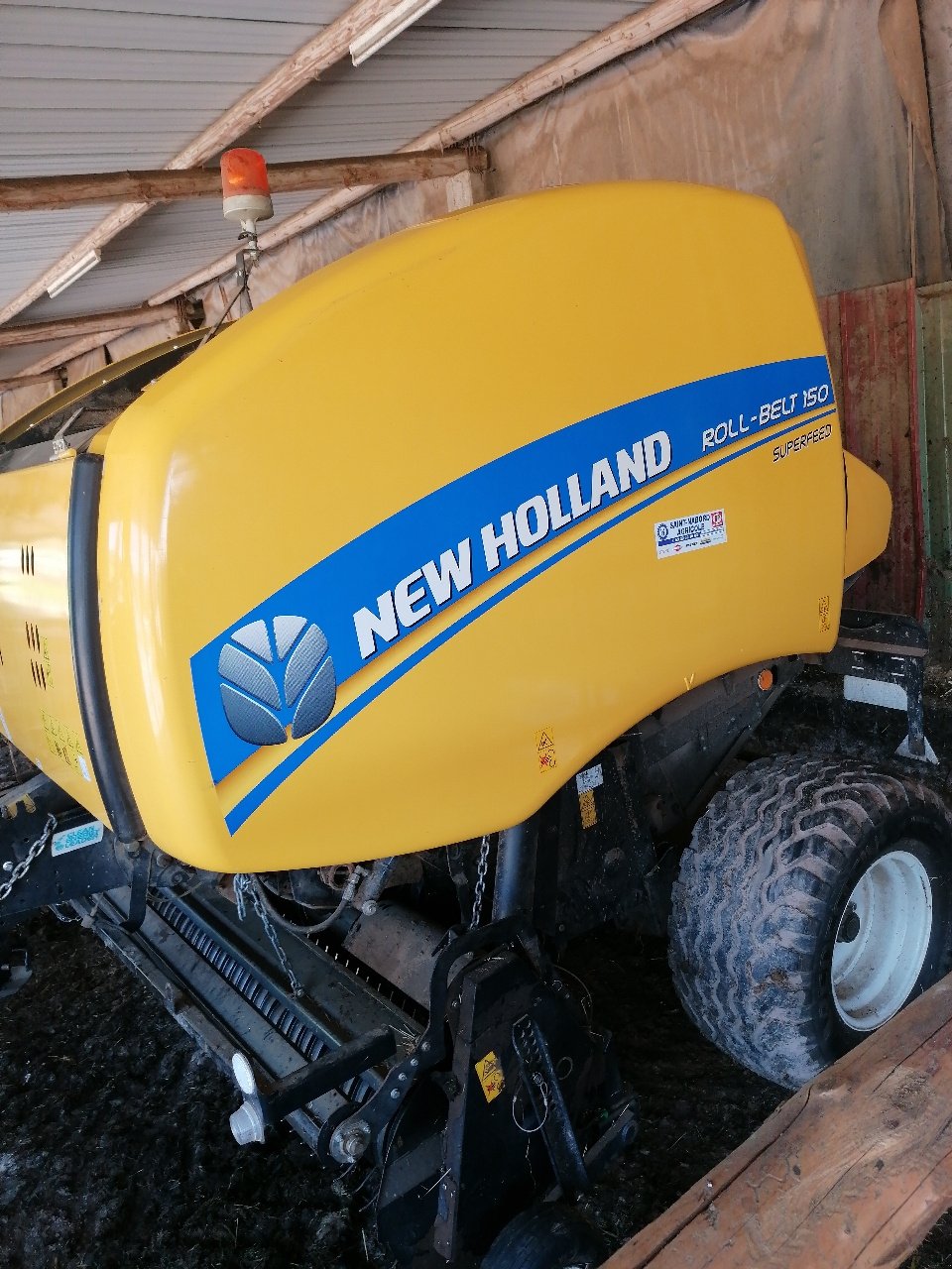 Rundballenpresse del tipo New Holland Roll Belt 150 Superfeed, Gebrauchtmaschine In Saint-Nabord (Immagine 7)
