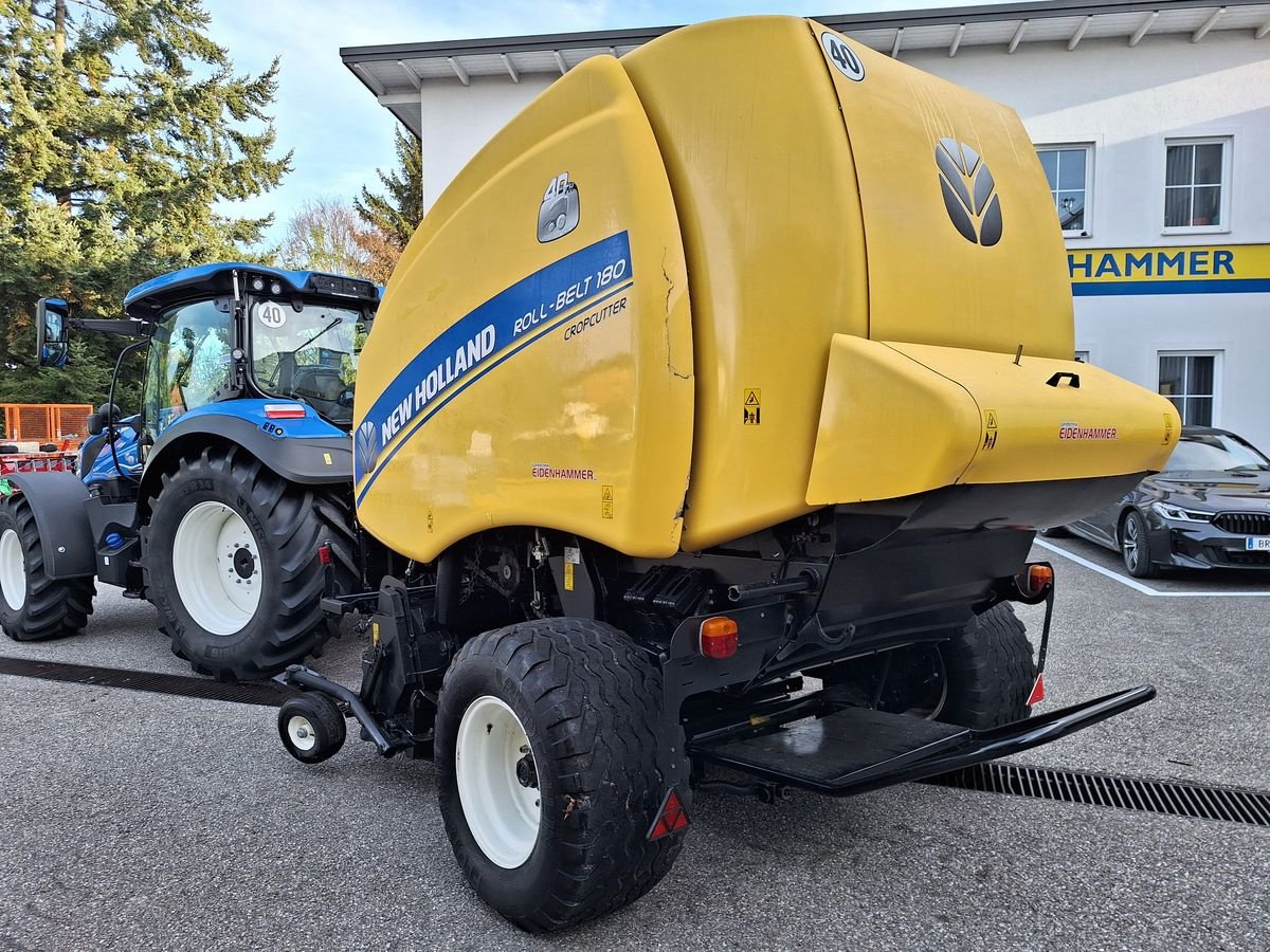 Rundballenpresse des Typs New Holland Roll-Belt 180 Cropcutter, Gebrauchtmaschine in Burgkirchen (Bild 10)