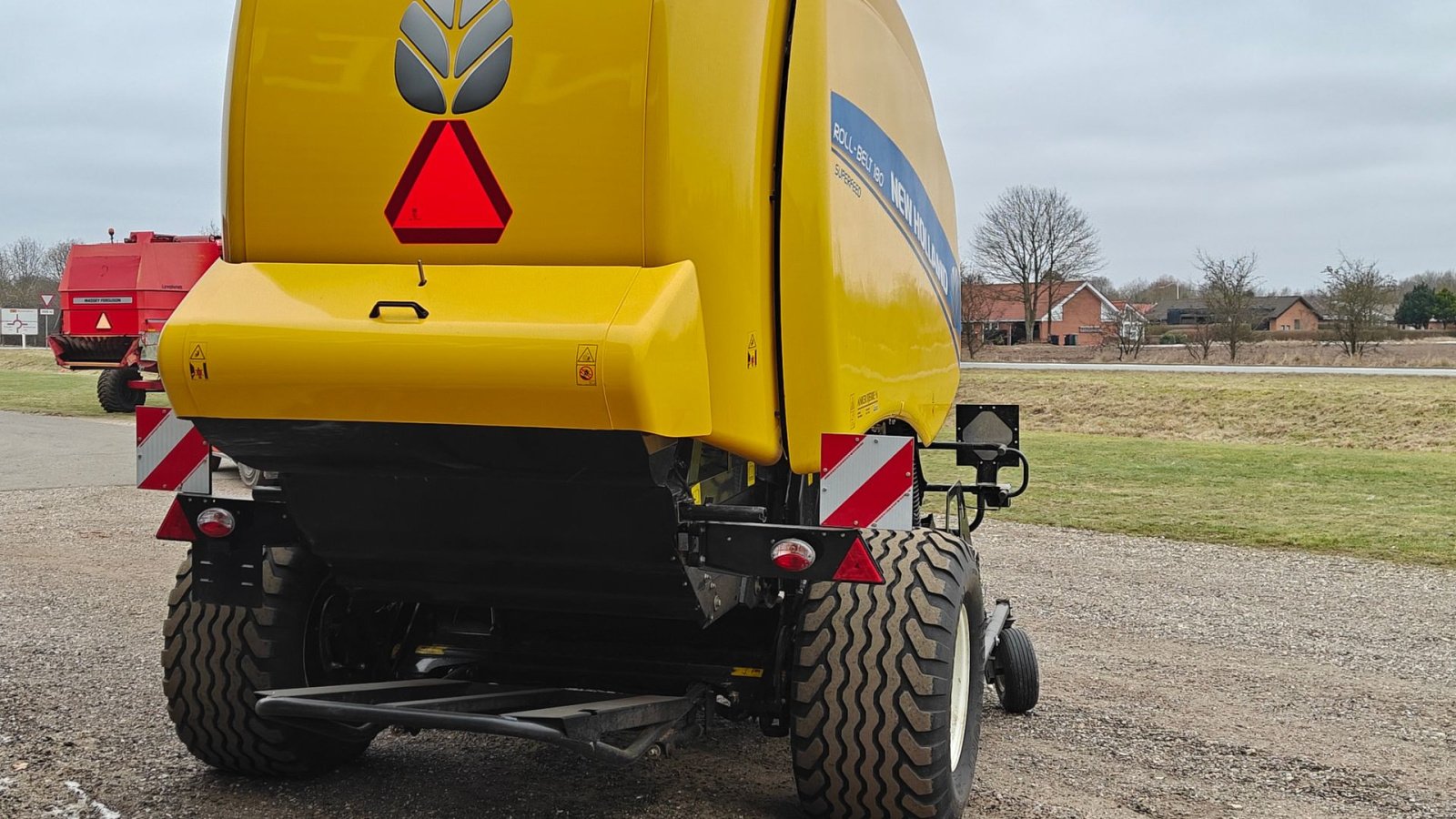 Rundballenpresse tip New Holland Roll-Belt 180 Superfeed, Gebrauchtmaschine in Holstebro (Poză 4)