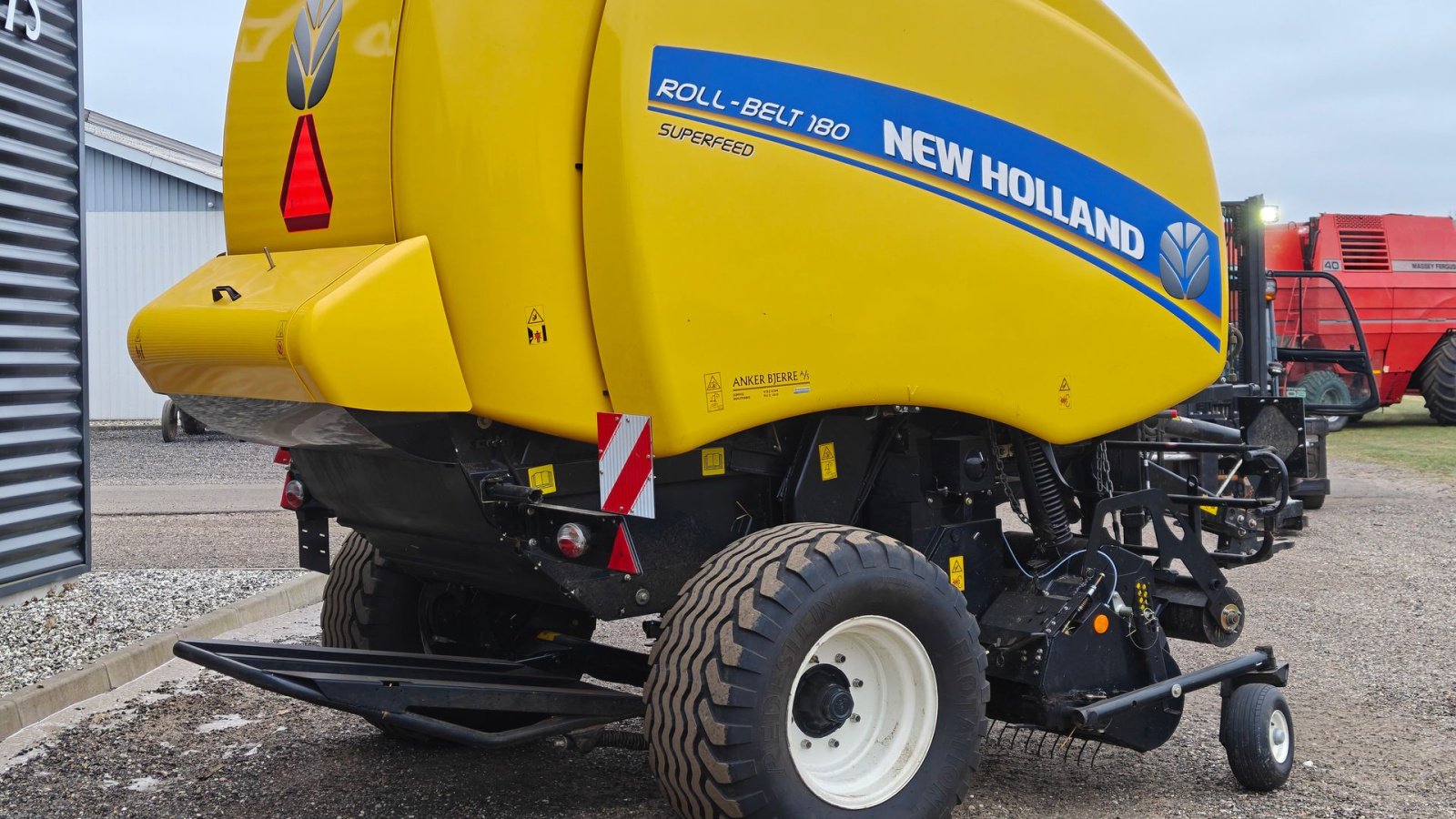 Rundballenpresse tip New Holland Roll-Belt 180 Superfeed, Gebrauchtmaschine in Holstebro (Poză 3)