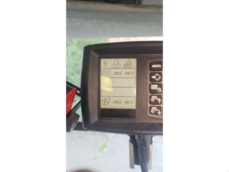 Rundballenpresse del tipo New Holland ROLL BELT 180, Gebrauchtmaschine en STENAY (Imagen 6)