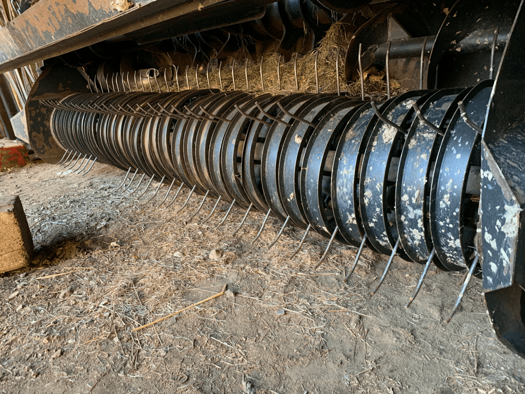 Rundballenpresse του τύπου New Holland ROLL BELT 180, Gebrauchtmaschine σε TREMEUR (Φωτογραφία 3)