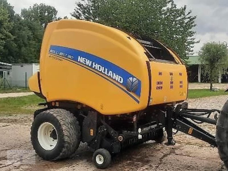 Rundballenpresse typu New Holland Roll Belt 180, Gebrauchtmaschine v Pragsdorf