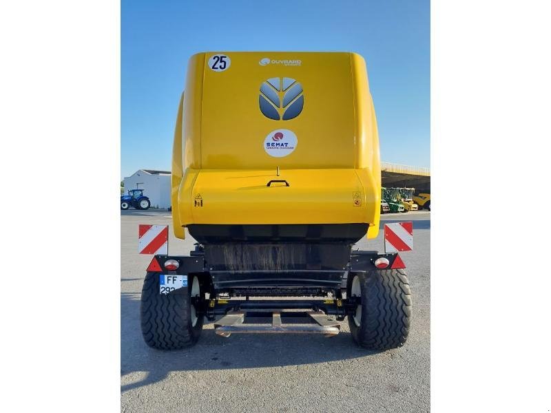 Rundballenpresse des Typs New Holland ROLL-BELT180, Gebrauchtmaschine in ANTIGNY (Bild 7)