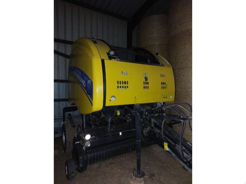 Rundballenpresse typu New Holland ROLL-BELT180, Gebrauchtmaschine w CHAUMONT (Zdjęcie 1)