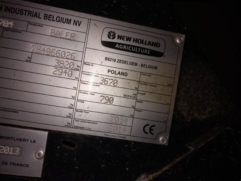 Rundballenpresse typu New Holland ROLL-BELT180, Gebrauchtmaschine v CHAUMONT (Obrázek 1)