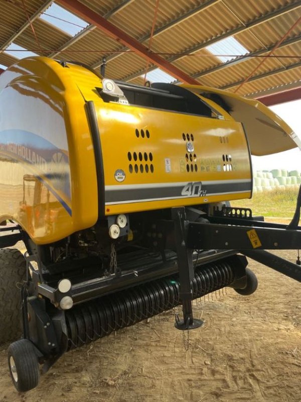 Rundballenpresse типа New Holland rollbelt 180 superfeed, Gebrauchtmaschine в MORHANGE (Фотография 2)
