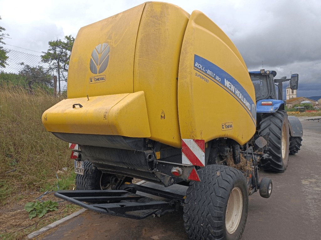 Rundballenpresse a típus New Holland Rolt belt 180 superfeed, Gebrauchtmaschine ekkor: Einvaux (Kép 3)