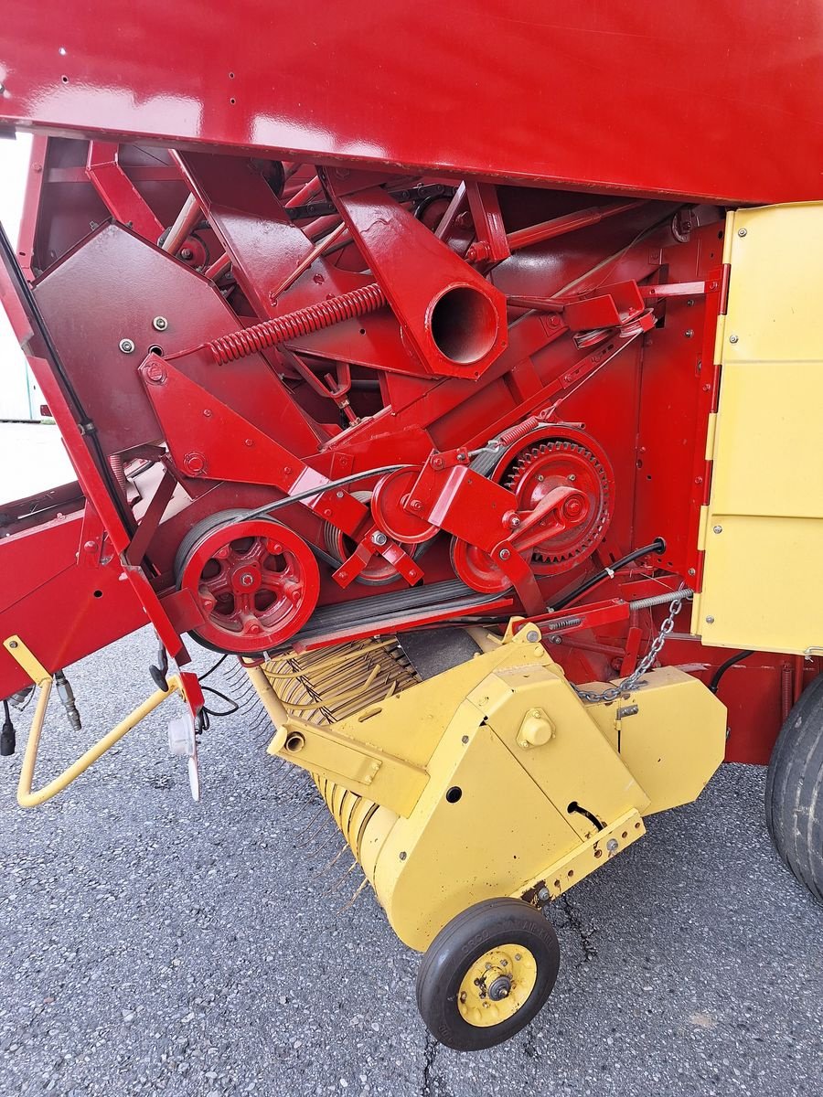 Rundballenpresse des Typs New Holland Rundballenpresse 865, Gebrauchtmaschine in Bergheim (Bild 7)