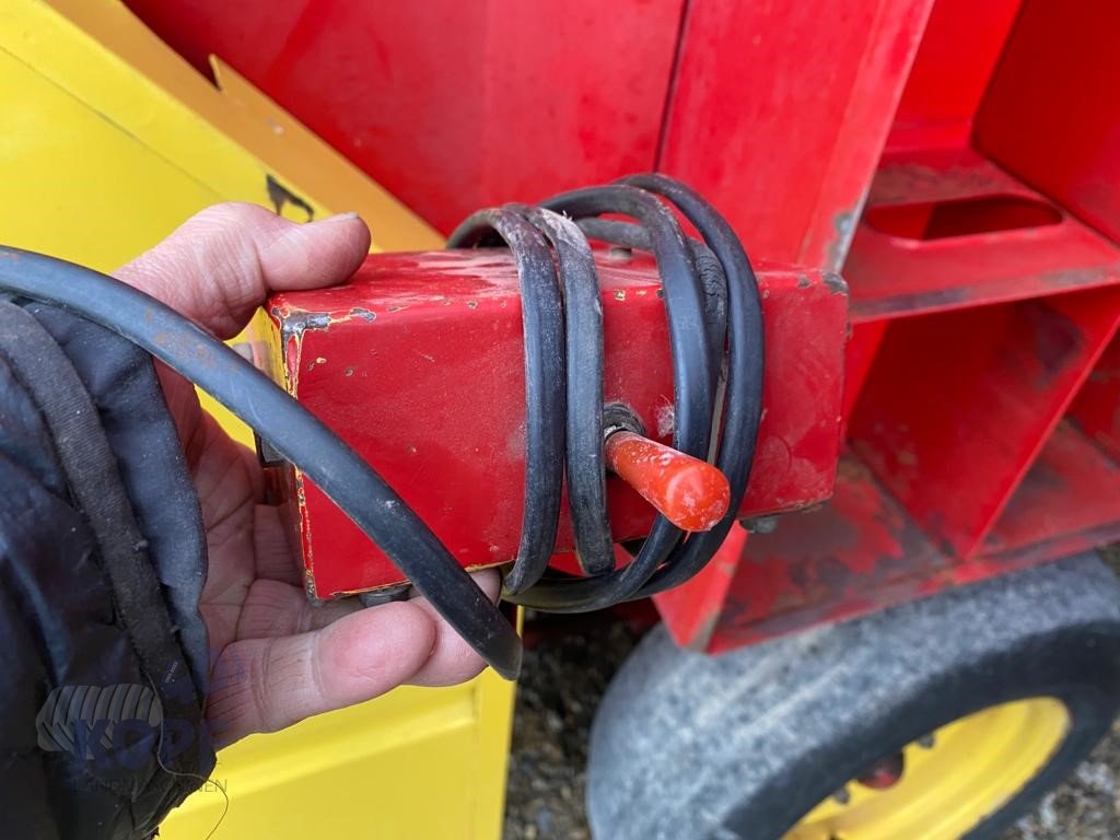 Rundballenpresse des Typs New Holland Rundballenpresse New Holland Typ 841 Landwirtmaschine, Gebrauchtmaschine in Schutterzell (Bild 8)