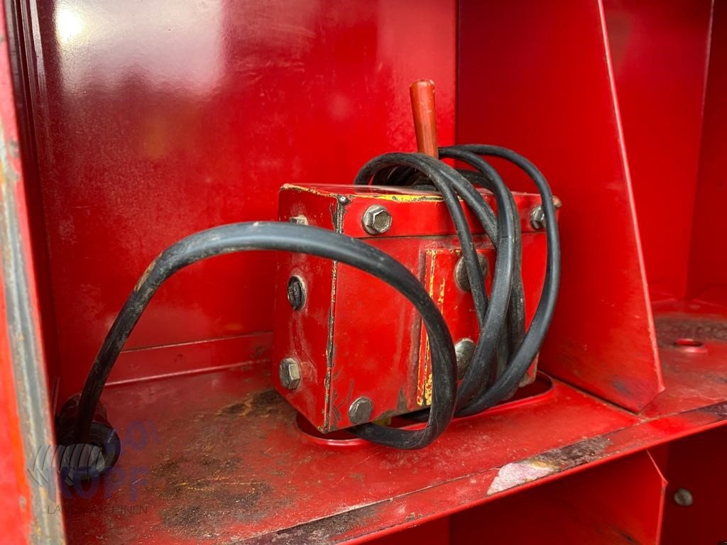 Rundballenpresse типа New Holland Rundballenpresse New Holland Typ 841 Landwirtmaschine, Gebrauchtmaschine в Schutterzell (Фотография 13)