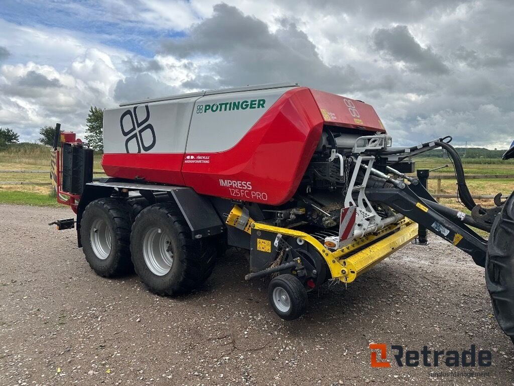 Rundballenpresse typu Pöttinger IMPRESS 125 FC PRO, Gebrauchtmaschine v Rødovre (Obrázek 4)