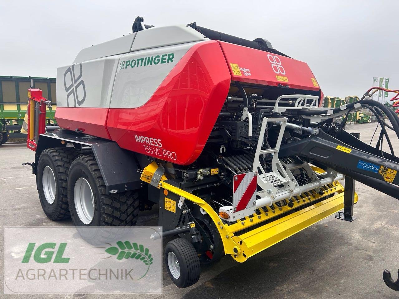 Rundballenpresse of the type Pöttinger Impress 155 V Pro, Gebrauchtmaschine in Nabburg (Picture 3)