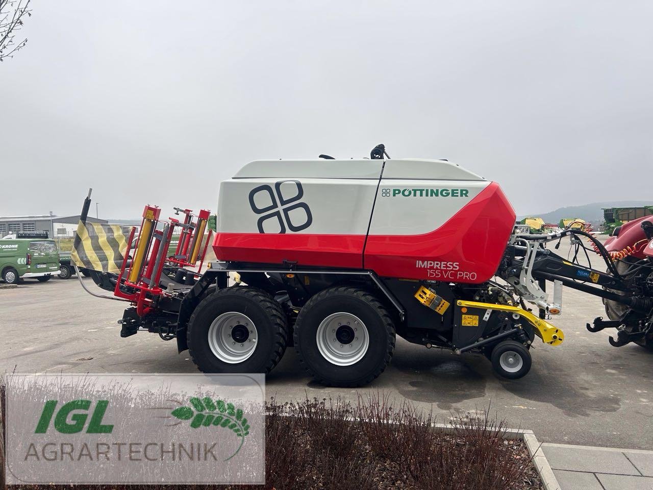 Rundballenpresse of the type Pöttinger Impress 155 V Pro, Gebrauchtmaschine in Nabburg (Picture 4)