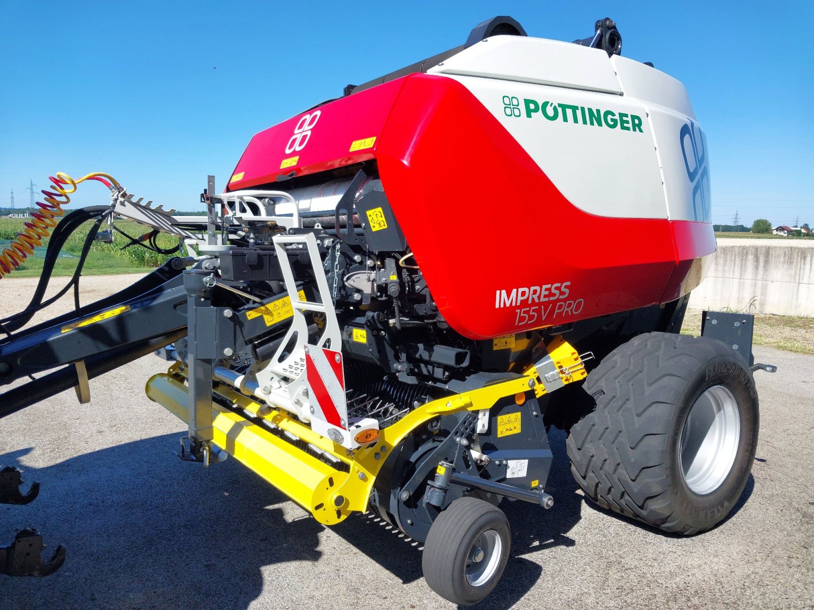 Rundballenpresse типа Pöttinger IMPRESS 155 V PRO, Gebrauchtmaschine в Lovrenc (Фотография 1)