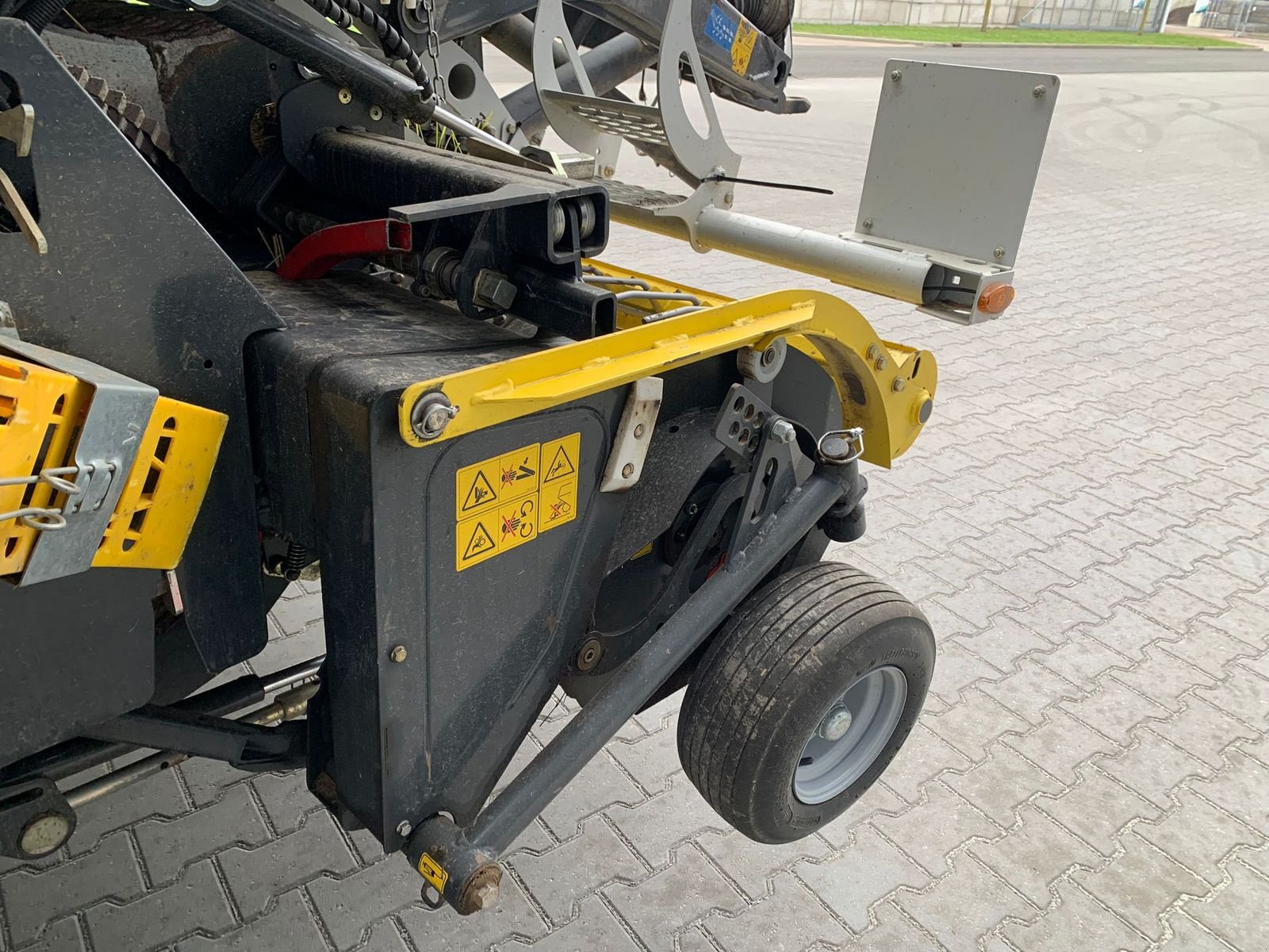 Rundballenpresse des Typs Pöttinger Impress 155 VC Pro, Gebrauchtmaschine in Donnersdorf (Bild 22)