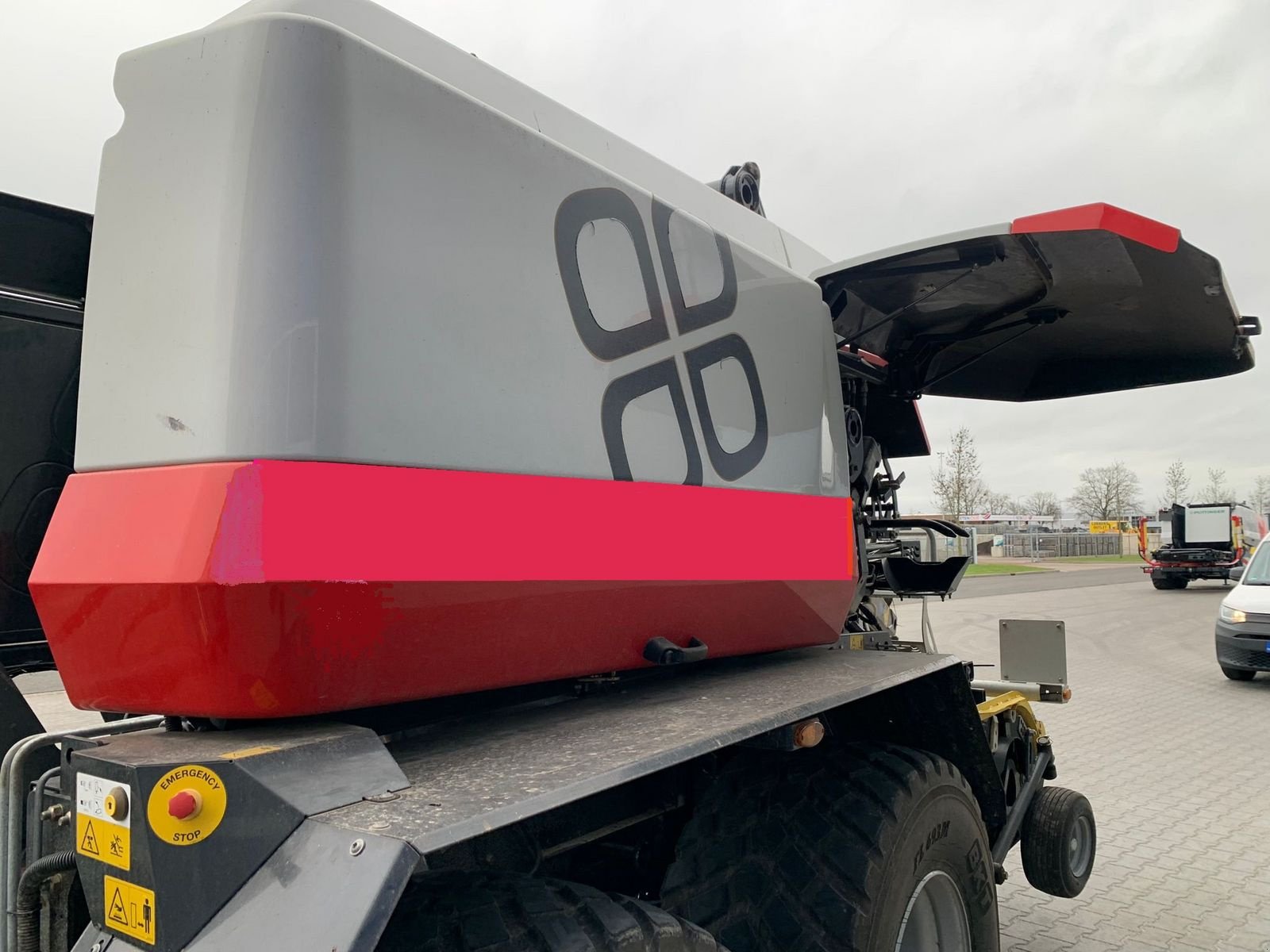 Rundballenpresse des Typs Pöttinger Impress 155 VC Pro, Gebrauchtmaschine in Donnersdorf (Bild 2)