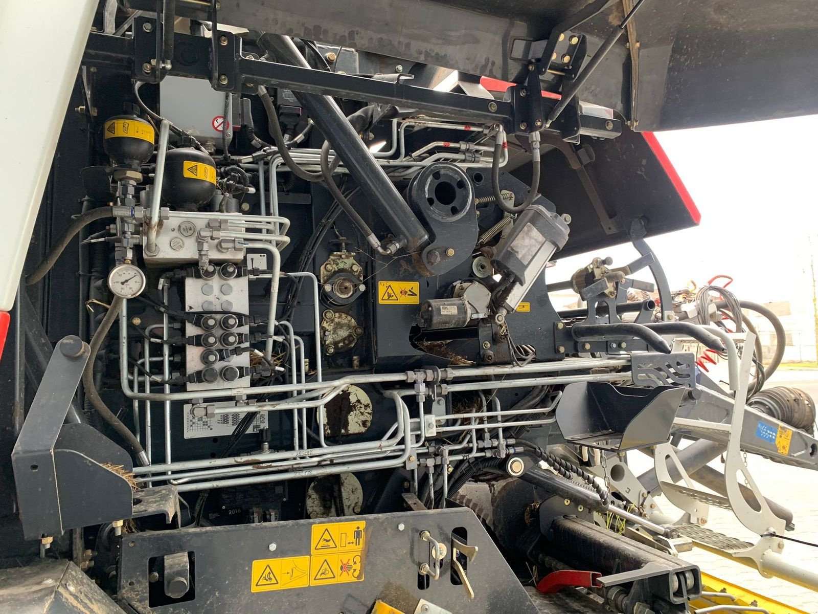 Rundballenpresse des Typs Pöttinger Impress 155 VC Pro, Gebrauchtmaschine in Donnersdorf (Bild 17)