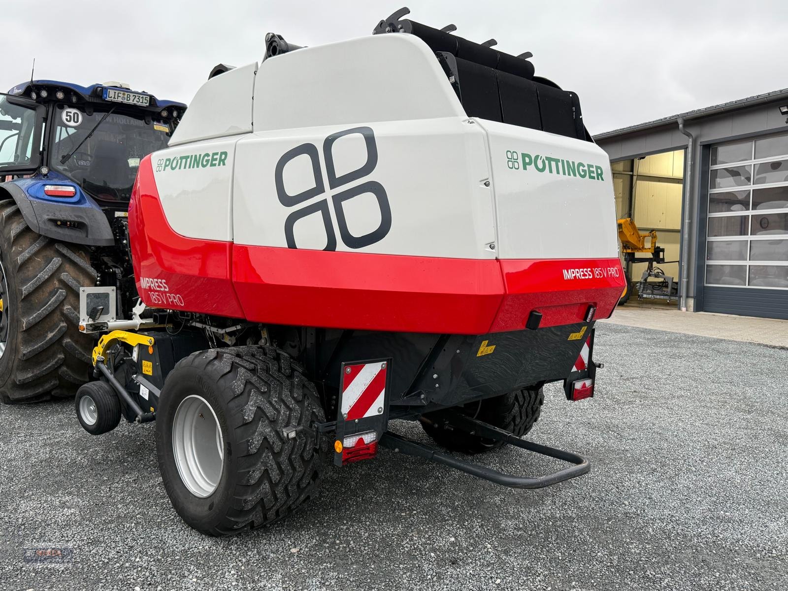 Rundballenpresse типа Pöttinger IMPRESS 185 V PRO, Gebrauchtmaschine в Lichtenfels (Фотография 3)