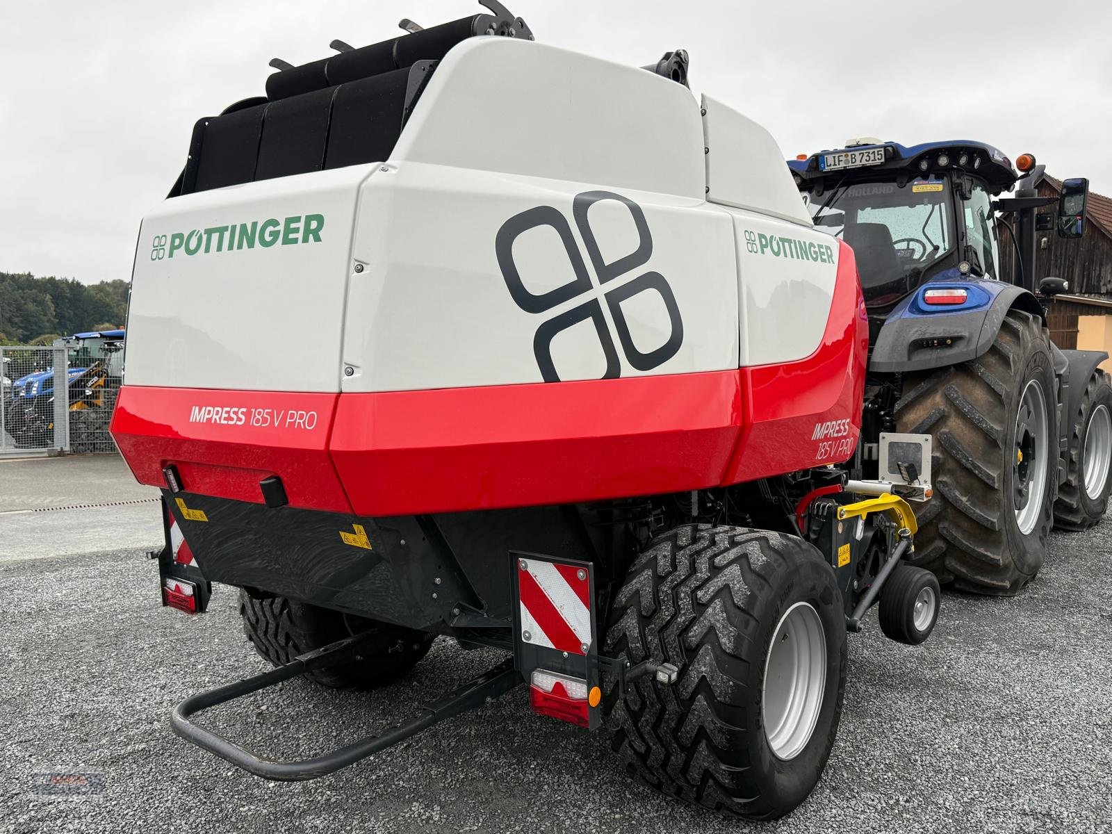 Rundballenpresse типа Pöttinger IMPRESS 185 V PRO, Gebrauchtmaschine в Lichtenfels (Фотография 7)