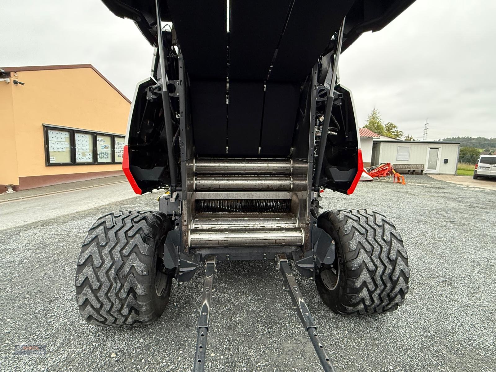 Rundballenpresse типа Pöttinger IMPRESS 185 V PRO, Gebrauchtmaschine в Lichtenfels (Фотография 15)