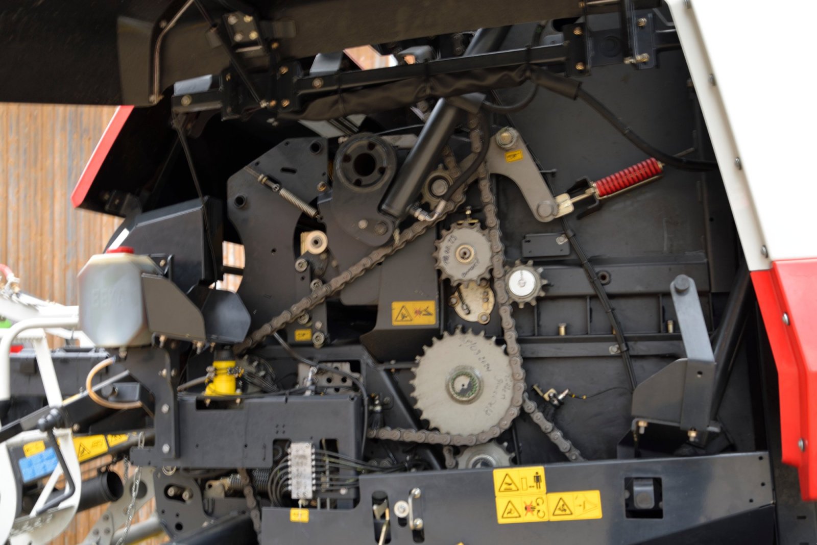 Rundballenpresse typu Pöttinger IMPRESS 185 V PRO, Gebrauchtmaschine v Pinzberg (Obrázek 10)