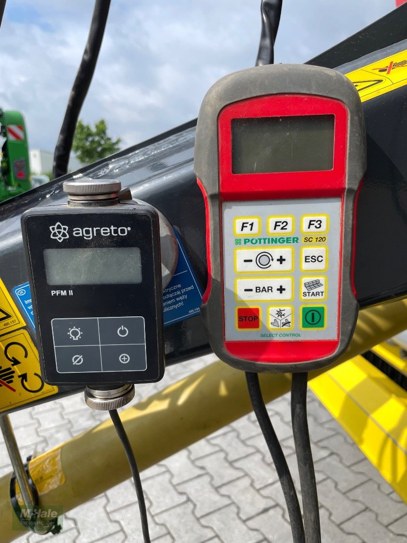 Rundballenpresse typu Pöttinger Impress 185V Master, Gebrauchtmaschine v Borgholzhausen (Obrázek 29)