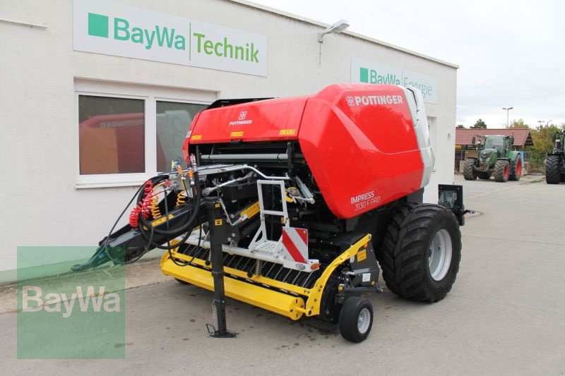 Pöttinger IMPRESS 3130 F PRO, Gebrauchtmaschine, Rok výroby: 2022 (Obrázok 2) Rundballenpresse typu Pöttinger IMPRESS 3130 F PRO, Gebrauchtmaschine v Straubing (Obrázok 2)