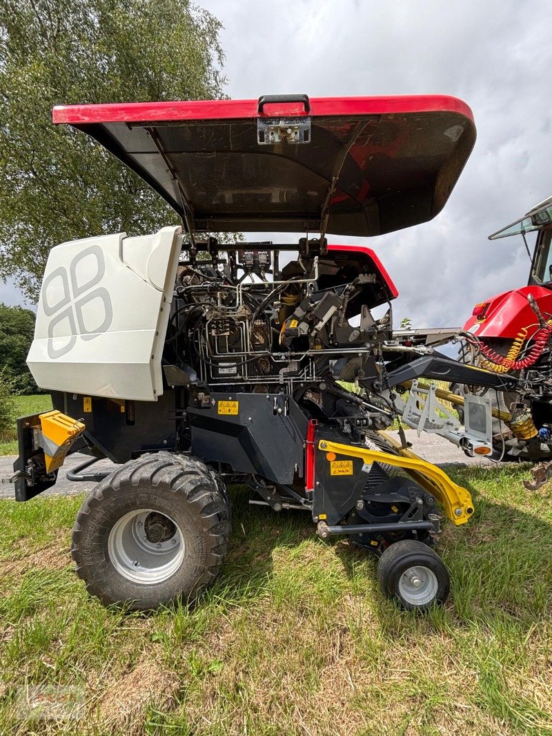 Rundballenpresse des Typs Pöttinger Impress 3130 Master, Neumaschine in Lippetal / Herzfeld (Bild 4)