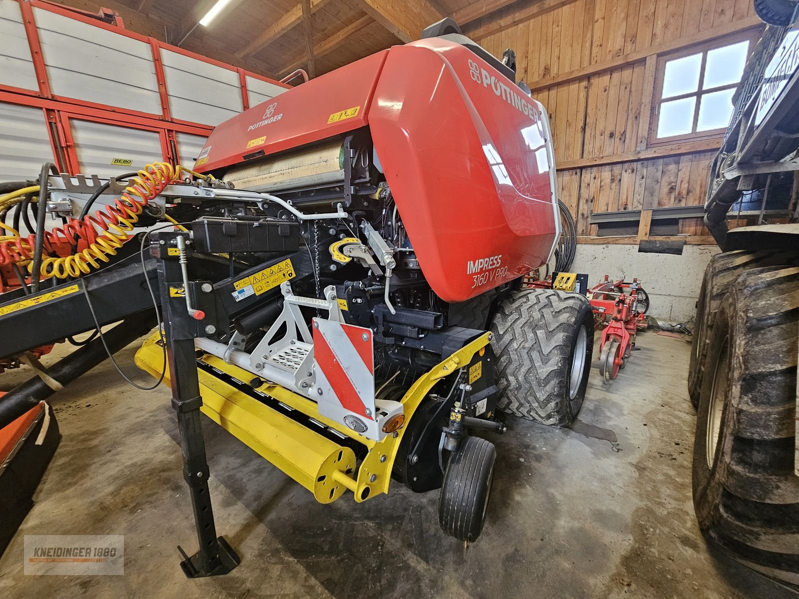 Rundballenpresse des Typs Pöttinger Impress 3160 v Pro, Gebrauchtmaschine in Altenfelden (Bild 6)