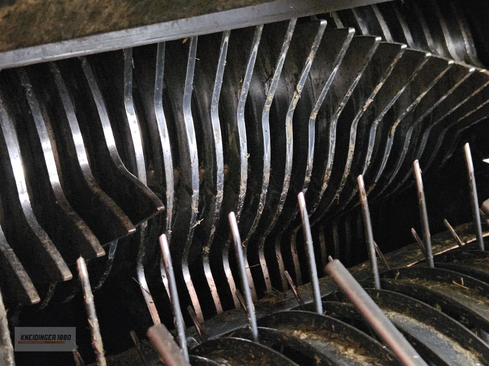 Rundballenpresse des Typs Pöttinger Impress 3160 v Pro, Gebrauchtmaschine in Altenfelden (Bild 3)