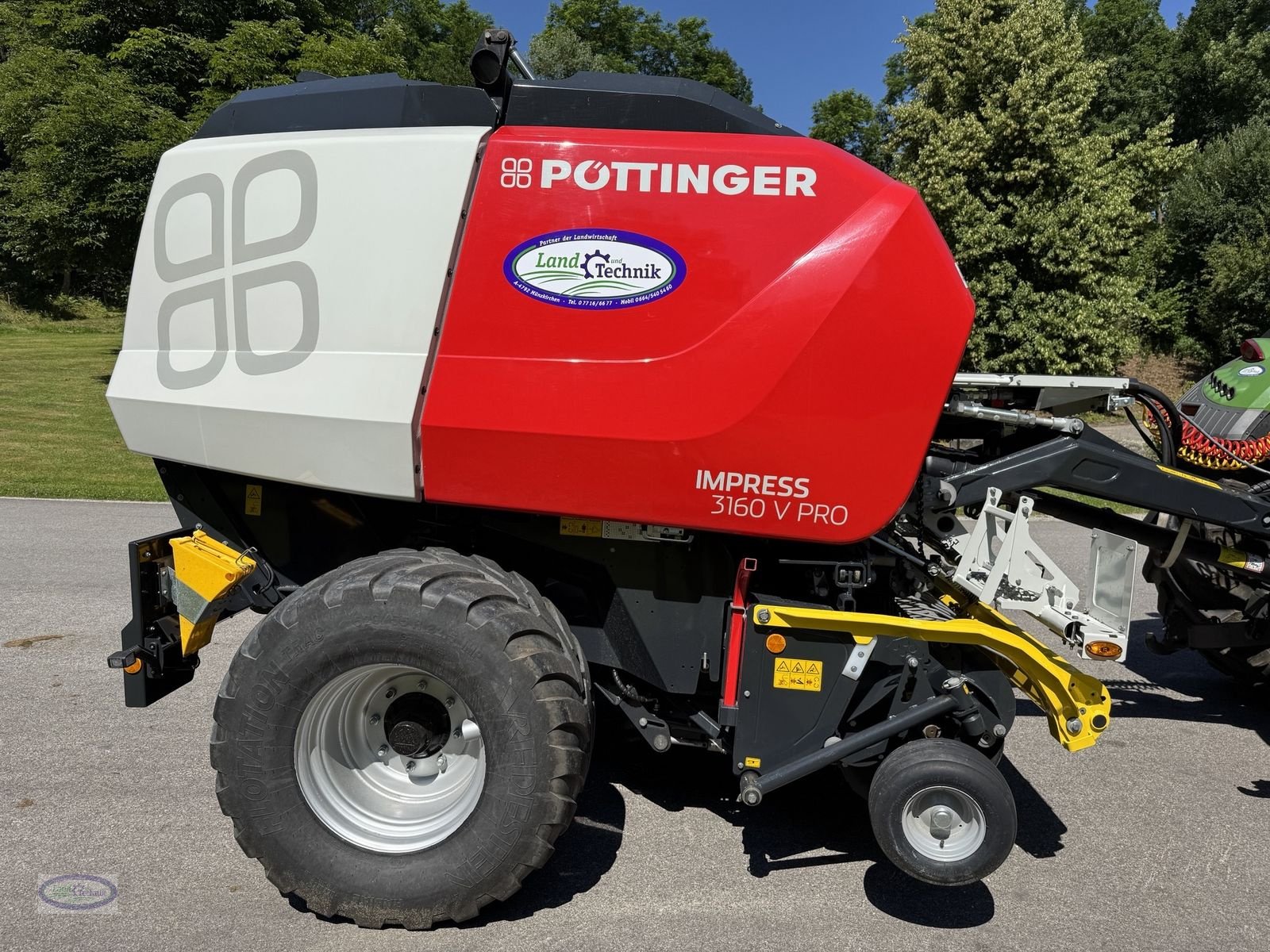 Rundballenpresse des Typs Pöttinger IMPRESS 3160 V PRO, Gebrauchtmaschine in Münzkirchen (Bild 8)