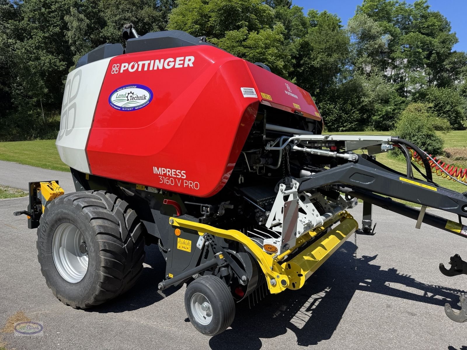 Rundballenpresse des Typs Pöttinger IMPRESS 3160 V PRO, Gebrauchtmaschine in Münzkirchen (Bild 5)