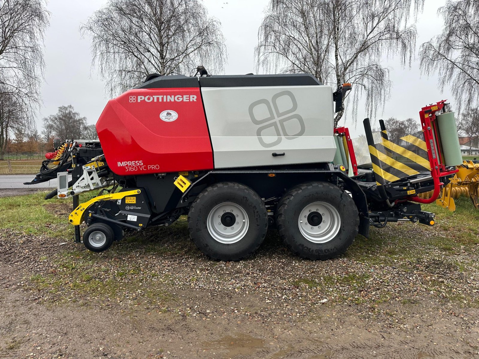 Rundballenpresse типа Pöttinger Impress 3160 VC PRO, Gebrauchtmaschine в Klempau (Фотография 3)