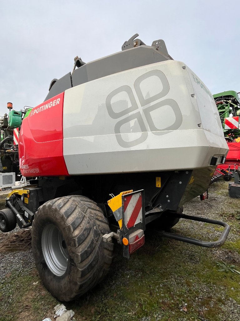 Rundballenpresse typu Pöttinger IMPRESS 3190 V MASTER, Gebrauchtmaschine v VERT TOULON (Obrázek 3)
