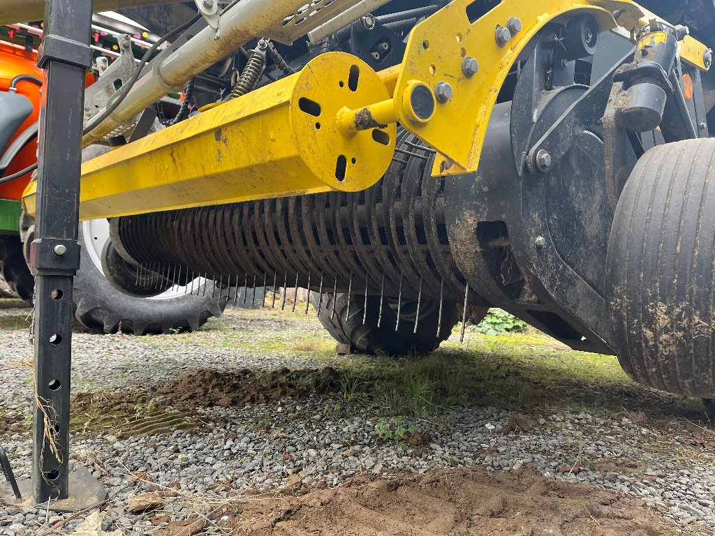 Rundballenpresse typu Pöttinger IMPRESS 3190 V MASTER, Gebrauchtmaschine v VERT TOULON (Obrázek 5)