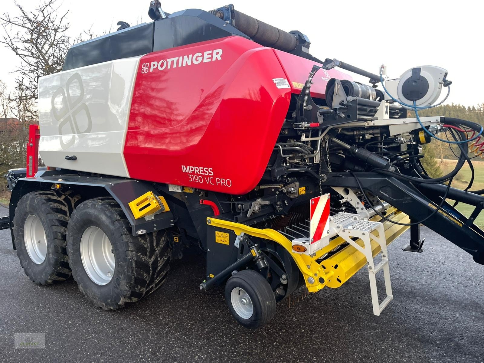 Rundballenpresse типа Pöttinger Impress 3190 V PRO, Gebrauchtmaschine в Bad Leonfelden (Фотография 1)